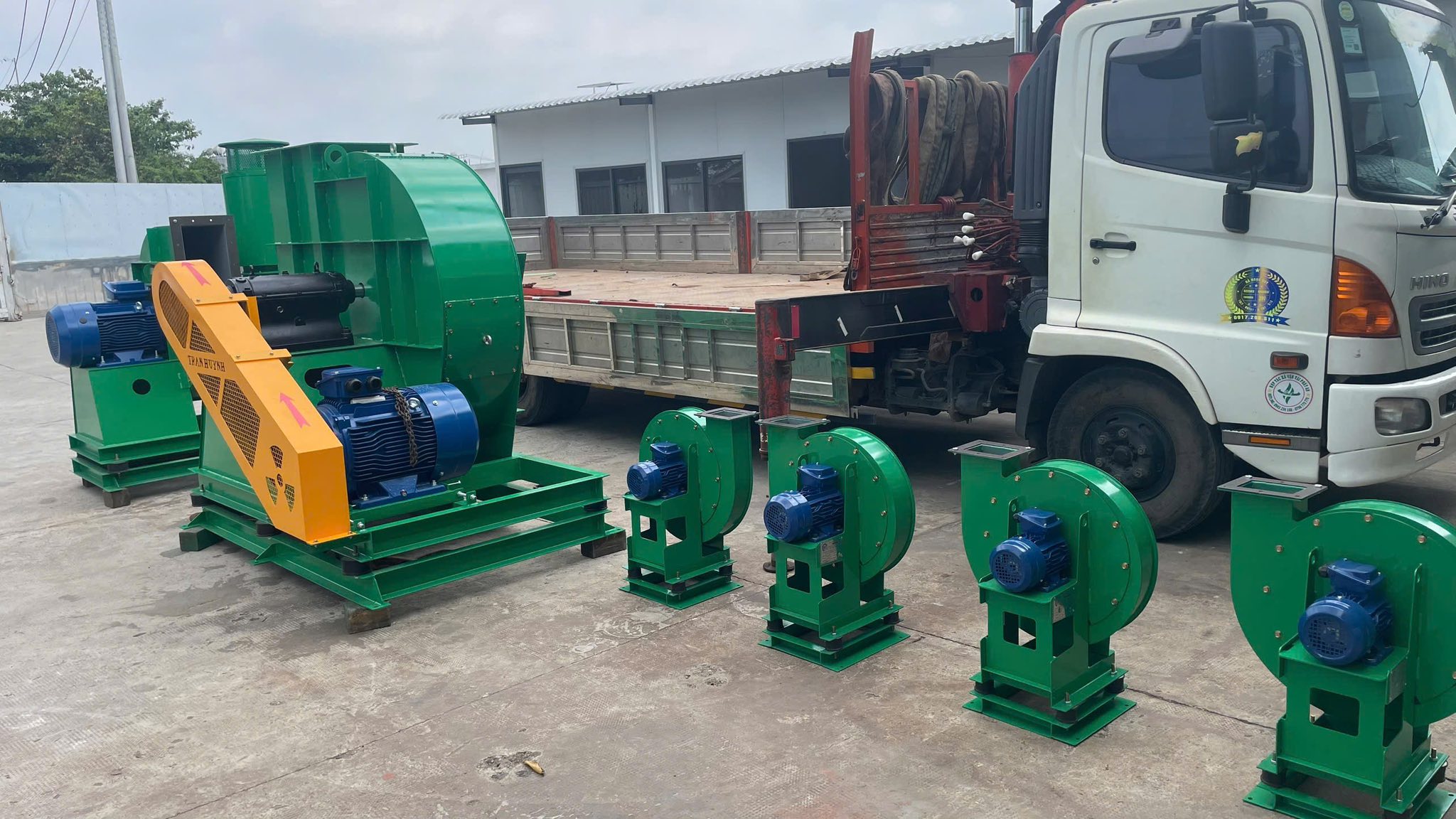 Công Ty TNHH Thương Mại Sản Xuất Trần Huỳnh